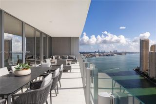 300 Biscayne Blvd Way 2802, Miami, FL 33131
