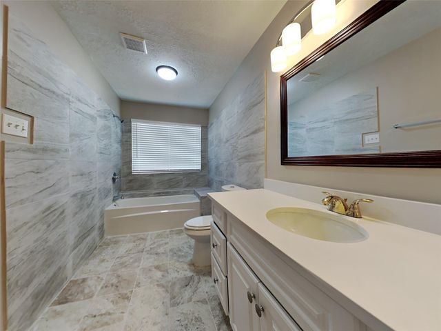 7419 San Simeon Drive, Houston, TX 77083