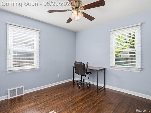 2218 Sprague Avenue, Royal Oak, MI 48067