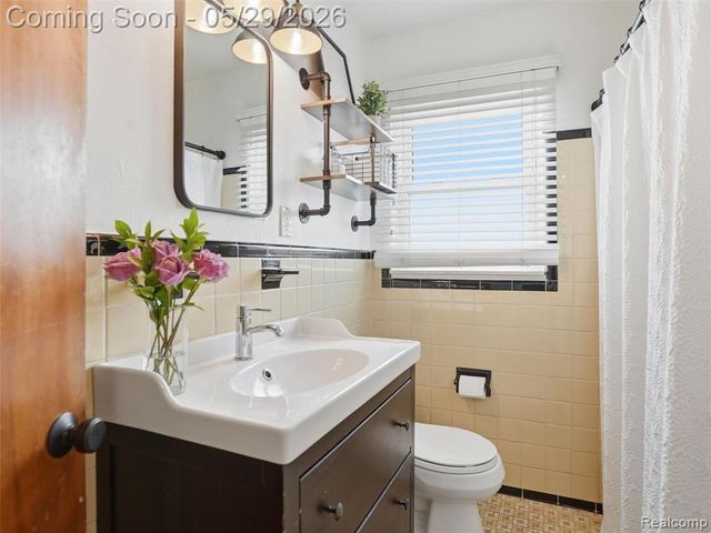 2218 Sprague Avenue, Royal Oak, MI 48067