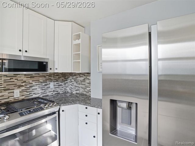 2218 Sprague Avenue, Royal Oak, MI 48067