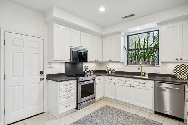 4964 Post Oak Timber Drive, Houston, TX 77056