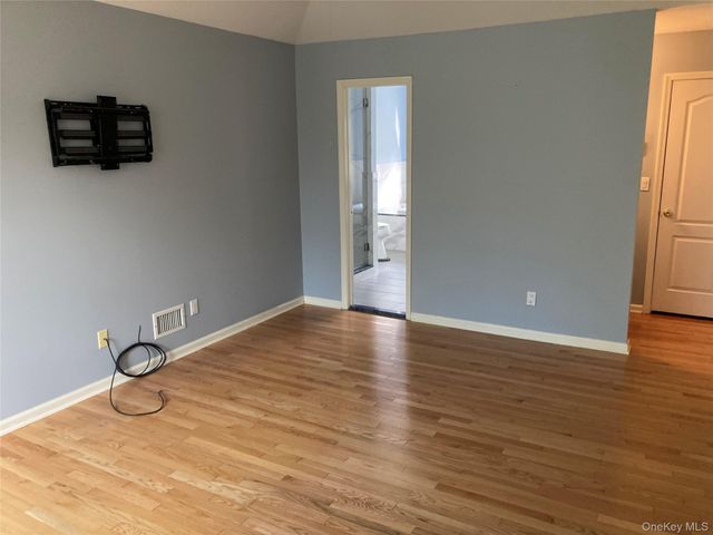 9 Silas Woods Road, Manorville, NY 11949