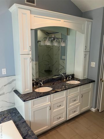 9 Silas Woods Road, Manorville, NY 11949