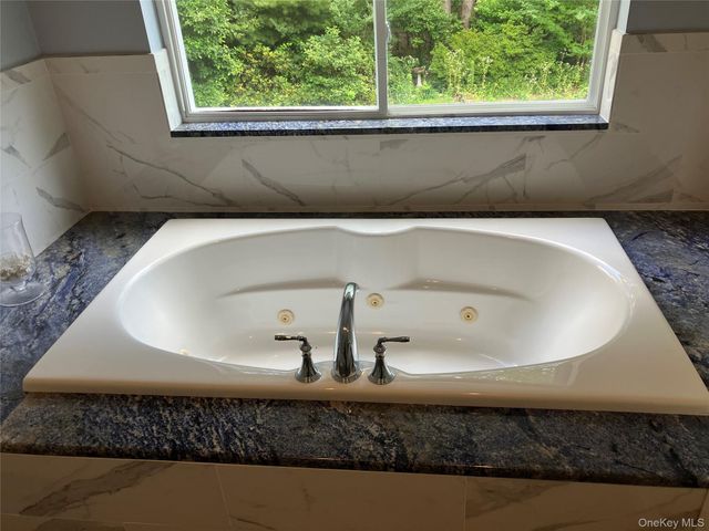 9 Silas Woods Road, Manorville, NY 11949