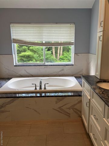 9 Silas Woods Road, Manorville, NY 11949