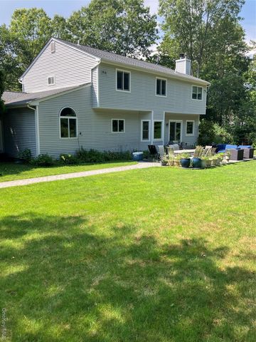 9 Silas Woods Road, Manorville, NY 11949