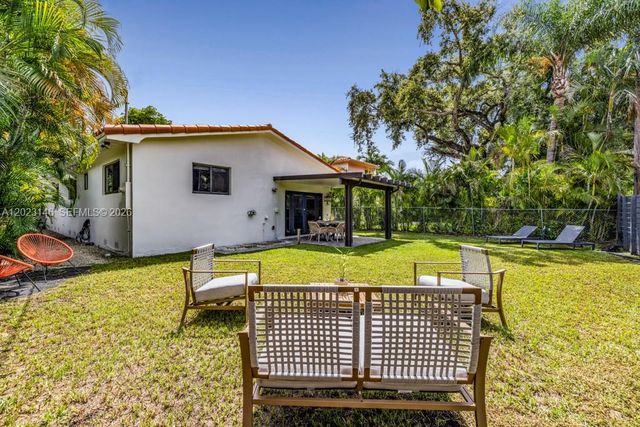 475 NE 91st St, Miami Shores, FL 33138