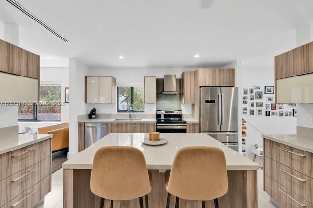 475 NE 91st St, Miami Shores, FL 33138