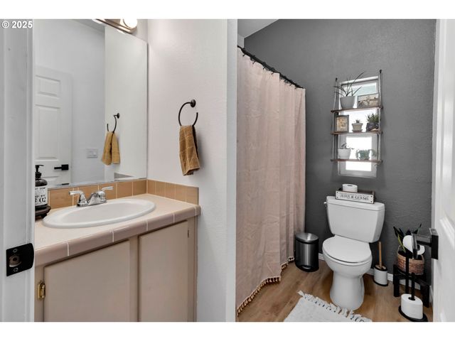 23899 Sw DUTSON Dr, Sherwood, OR 97140