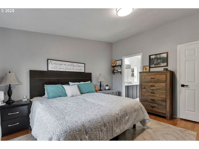 23899 Sw DUTSON Dr, Sherwood, OR 97140