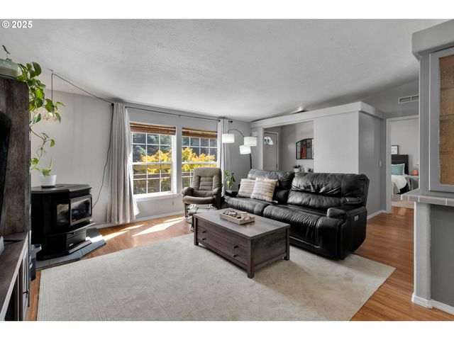 23899 Sw DUTSON Dr, Sherwood, OR 97140