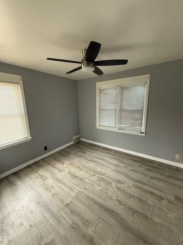 20258 Schaefer Highway 23, Detroit, MI 48235