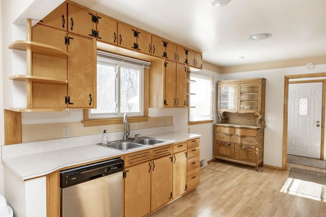 1550 Sheyenne Street, West Fargo, ND 58078