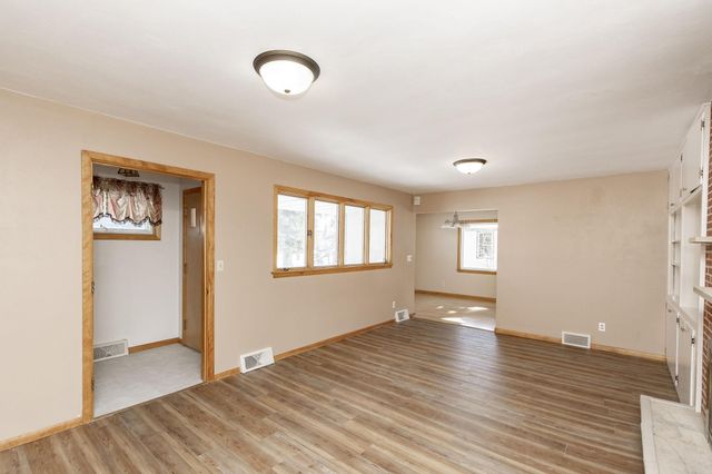 1550 Sheyenne Street, West Fargo, ND 58078