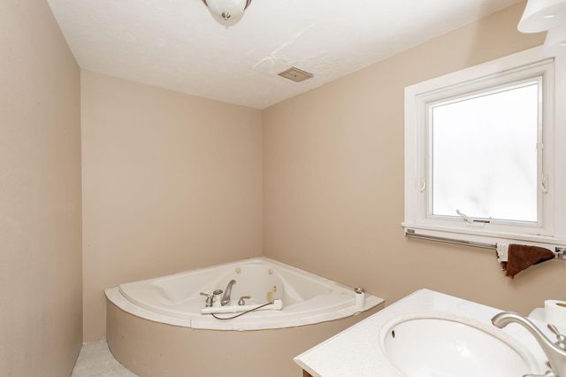 1550 Sheyenne Street, West Fargo, ND 58078