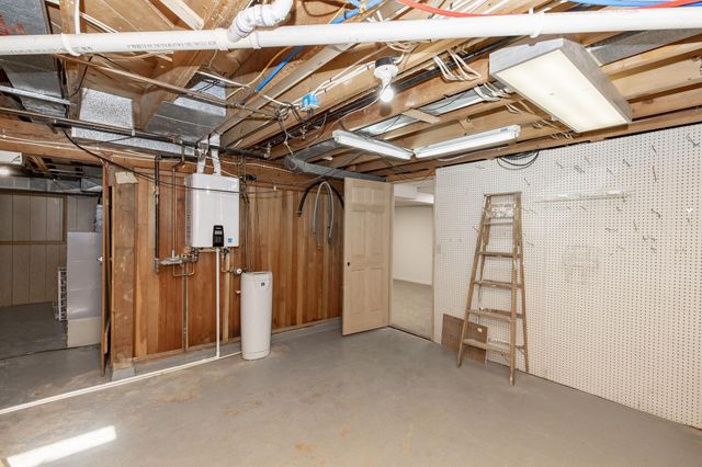 1550 Sheyenne Street, West Fargo, ND 58078