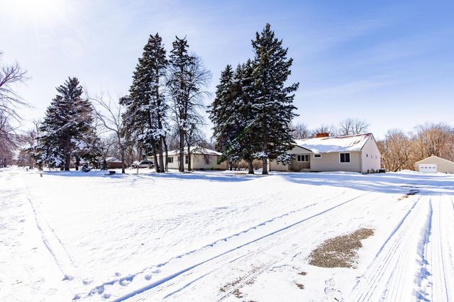 1550 Sheyenne Street, West Fargo, ND 58078