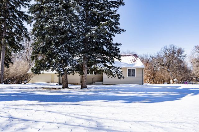 1550 Sheyenne Street, West Fargo, ND 58078