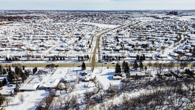 1550 Sheyenne Street, West Fargo, ND 58078