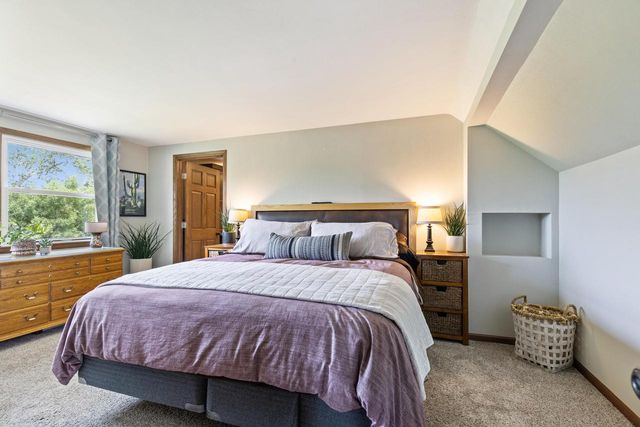 8031 S 59th STREET, Franklin, WI 53132