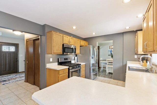 8031 S 59th STREET, Franklin, WI 53132