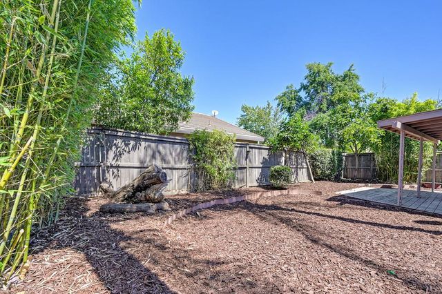 7617 Laguna Beach Way, Antelope, CA 95843