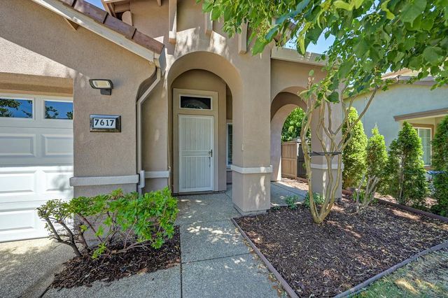 7617 Laguna Beach Way, Antelope, CA 95843
