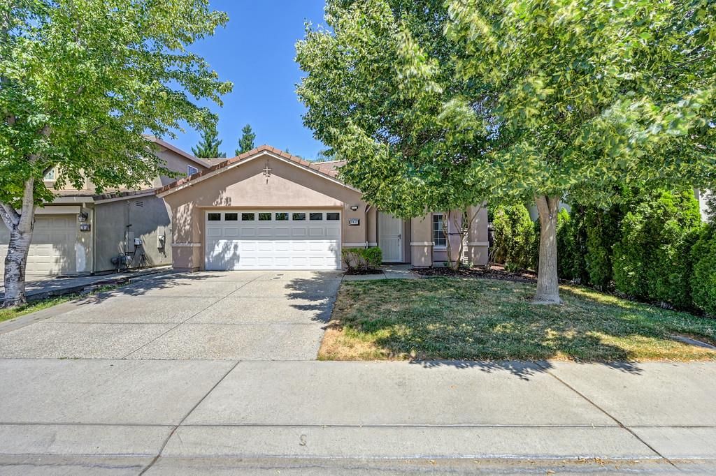 7617 Laguna Beach Way, Antelope, CA 95843