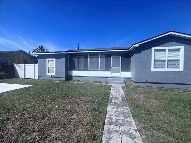 3215 W PINE STREET, Tampa, FL 33607