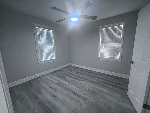 3215 W PINE STREET, Tampa, FL 33607