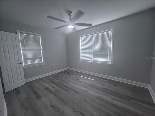 3215 W PINE STREET, Tampa, FL 33607