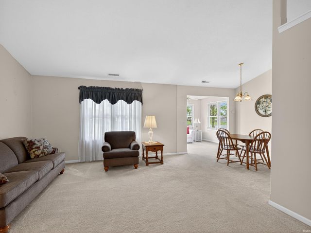 1402 Barrington Drive, Auburn, IN 46706