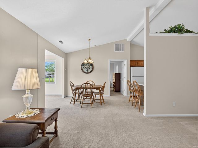 1402 Barrington Drive, Auburn, IN 46706