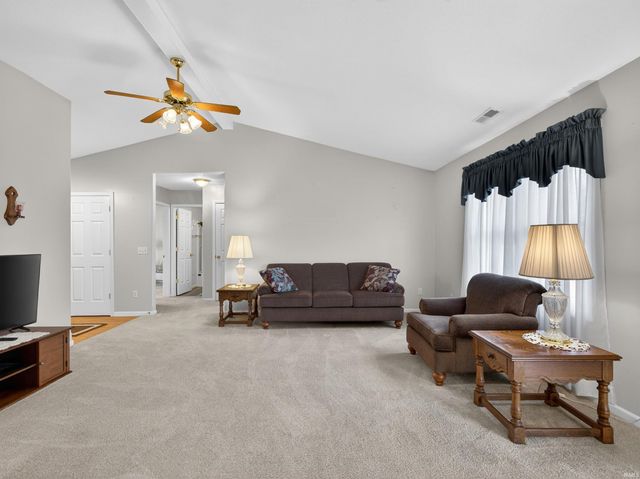 1402 Barrington Drive, Auburn, IN 46706