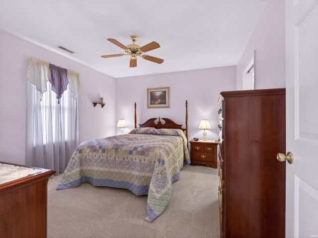 1402 Barrington Drive, Auburn, IN 46706