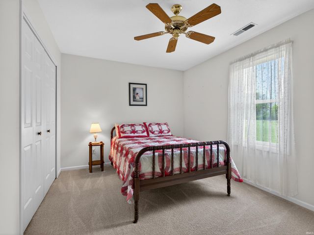1402 Barrington Drive, Auburn, IN 46706