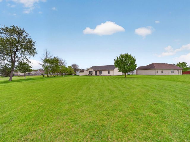 1402 Barrington Drive, Auburn, IN 46706