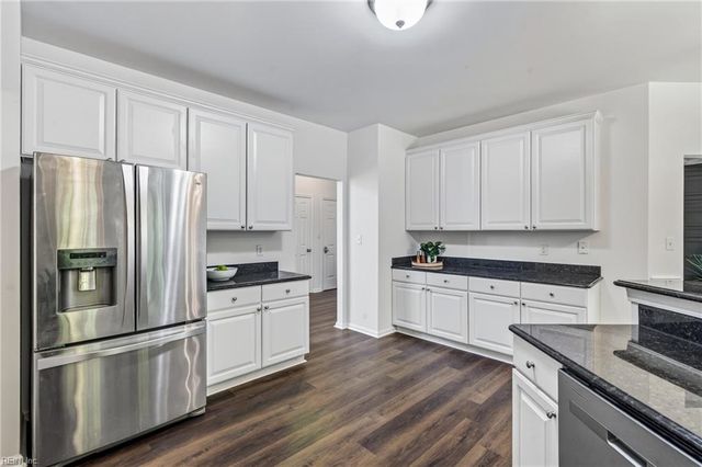6991 Lakeside DR, Hayes, VA 23072