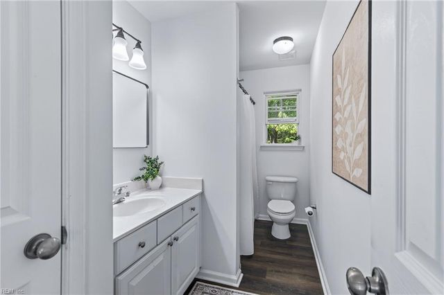 6991 Lakeside DR, Hayes, VA 23072