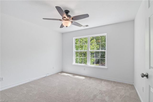 6991 Lakeside DR, Hayes, VA 23072