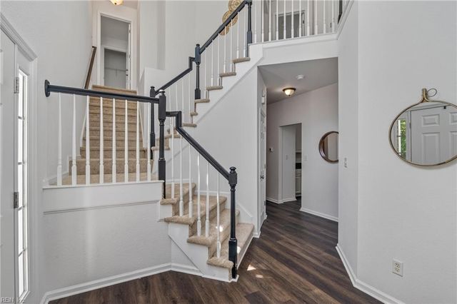 6991 Lakeside DR, Hayes, VA 23072