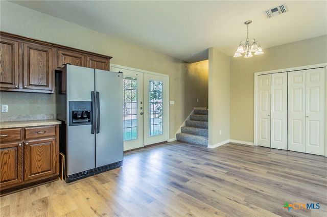 1124 N Penelope Street, Belton, TX 76513