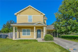 1124 N Penelope Street, Belton, TX 76513