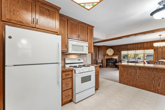 9706 Foley Boulevard NW, Coon Rapids, MN 55433