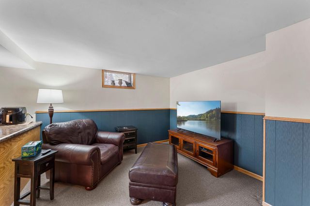 9706 Foley Boulevard NW, Coon Rapids, MN 55433