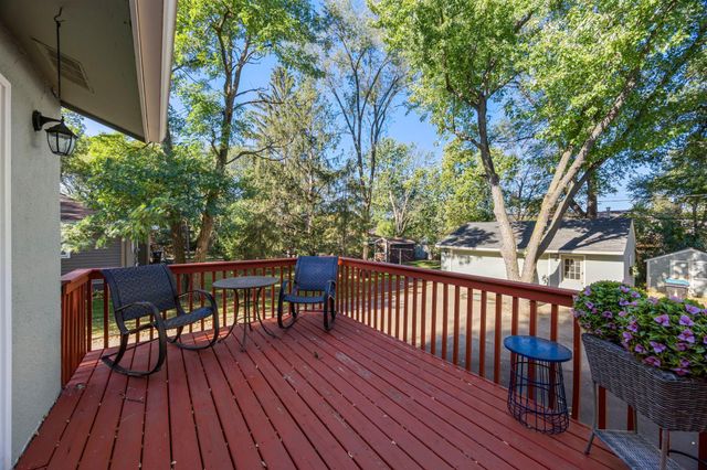 9706 Foley Boulevard NW, Coon Rapids, MN 55433