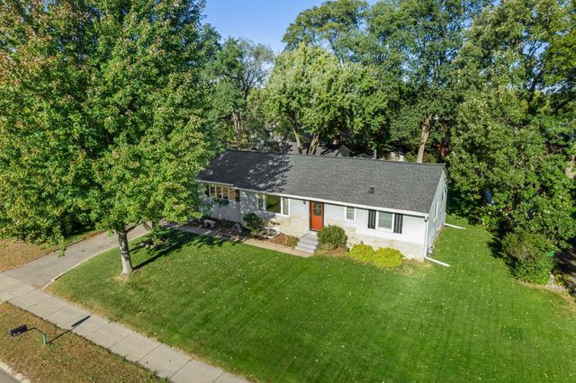 9706 Foley Boulevard NW, Coon Rapids, MN 55433