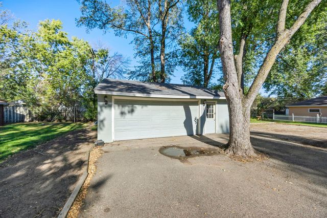 9706 Foley Boulevard NW, Coon Rapids, MN 55433
