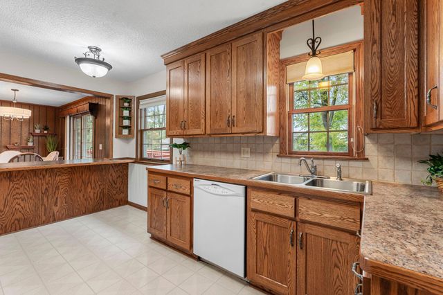 9706 Foley Boulevard NW, Coon Rapids, MN 55433